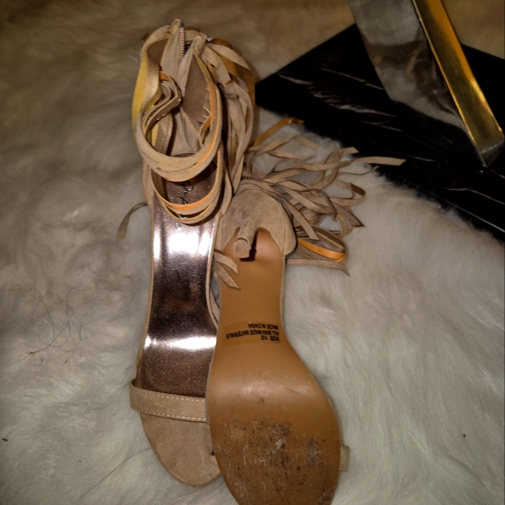 Sexy fringe heels